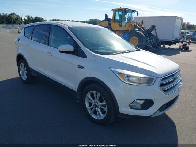 2017 FORD ESCAPE SE 1