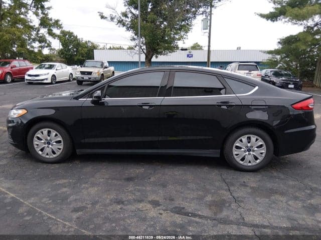 2020 FORD FUSION S 18