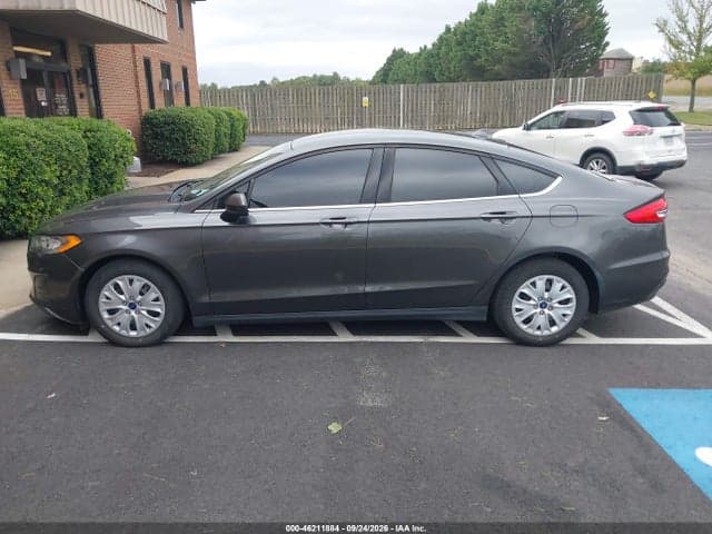 2020 FORD FUSION S 13