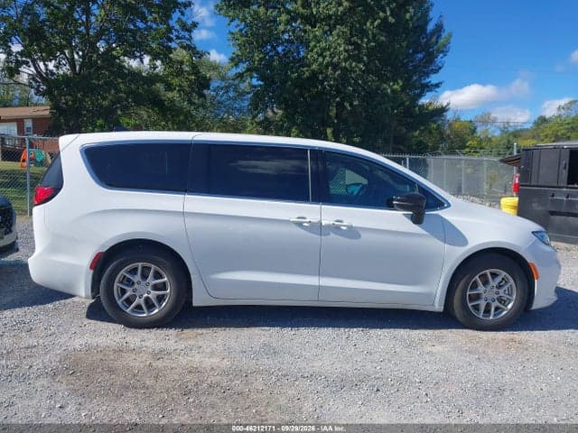 2026 CHRYSLER PACIFICA SELECT 14