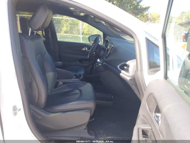 2026 CHRYSLER PACIFICA SELECT 5