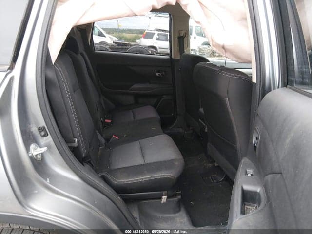 2018 MITSUBISHI OUTLANDER ES 8