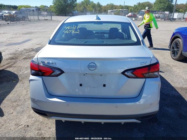 2024 NISSAN VERSA 1.6 SV 17