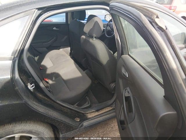 2017 FORD FOCUS SE 8