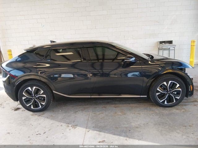 2022 KIA EV6 WIND 14