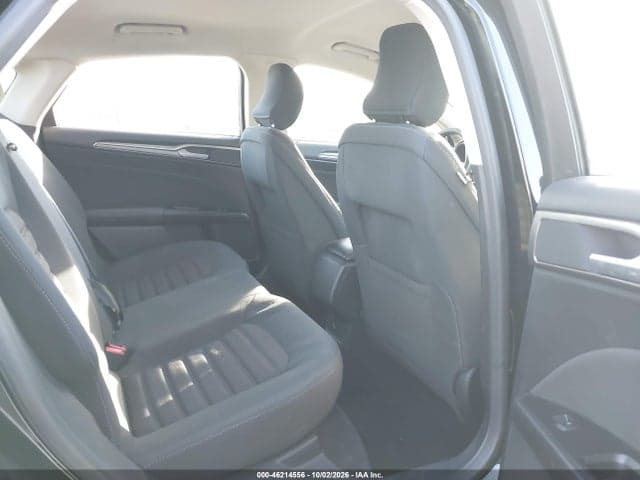 2017 FORD FUSION SE 8