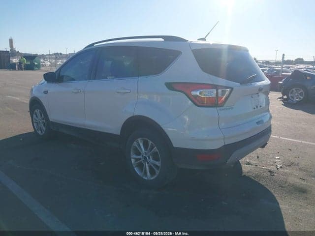 2017 FORD ESCAPE SE 3