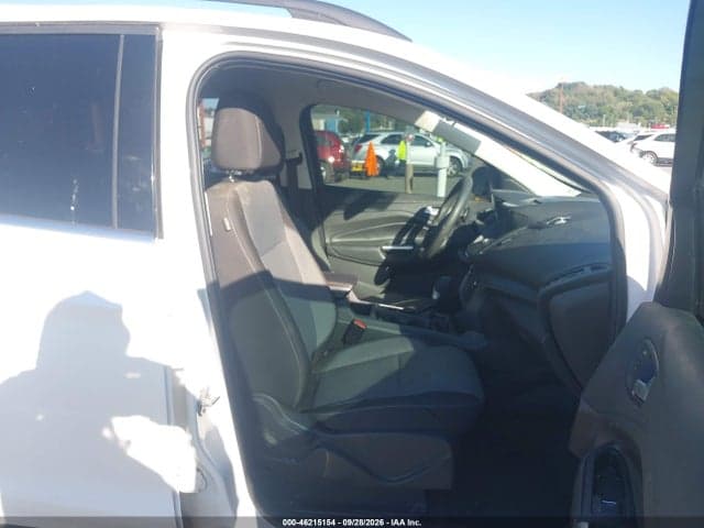 2017 FORD ESCAPE SE 5