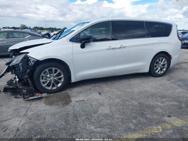 2027 CHRYSLER PACIFICA 13