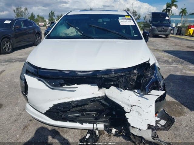 2027 CHRYSLER PACIFICA 6
