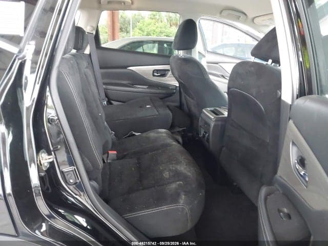 2017 NISSAN MURANO S 8