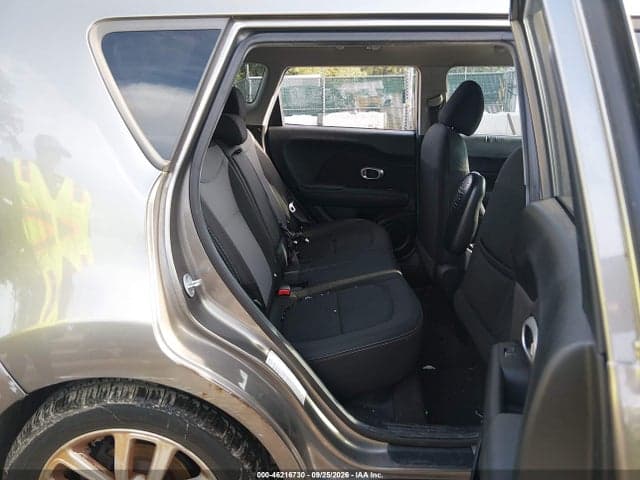 2017 KIA SOUL + 8