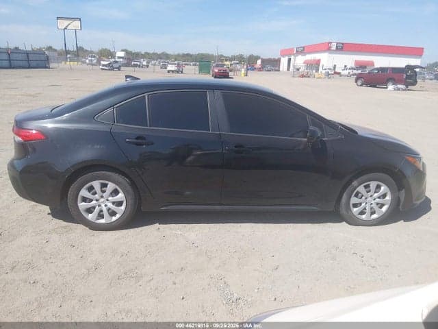 2021 TOYOTA COROLLA LE 13