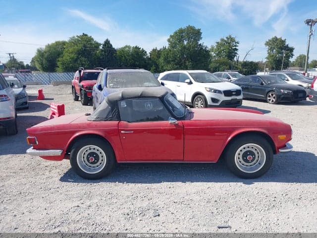 1971 TRIUMPH TR6 13