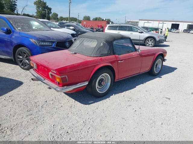 1971 TRIUMPH TR6 4