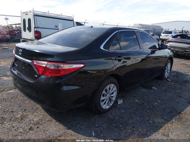 2017 TOYOTA CAMRY LE 4