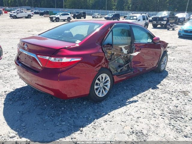 2017 TOYOTA CAMRY LE 4