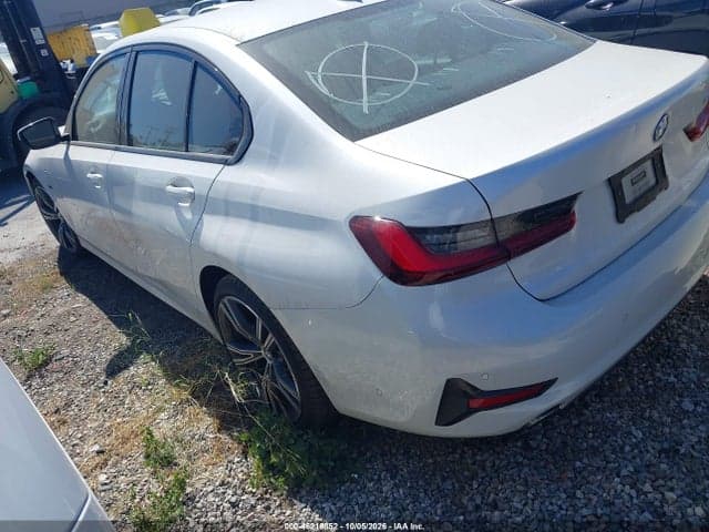 2022 BMW 330E 3