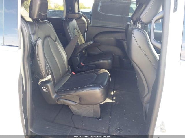 2025 CHRYSLER PACIFICA SELECT 8