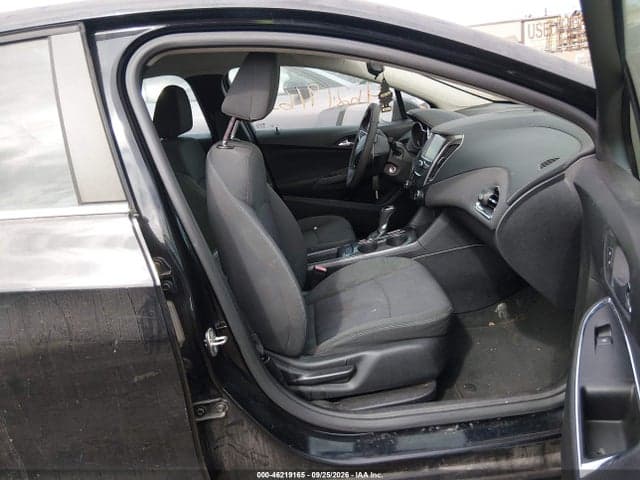 2017 CHEVROLET CRUZE LT AUTO 5