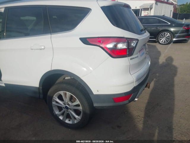 2018 FORD ESCAPE SE 6