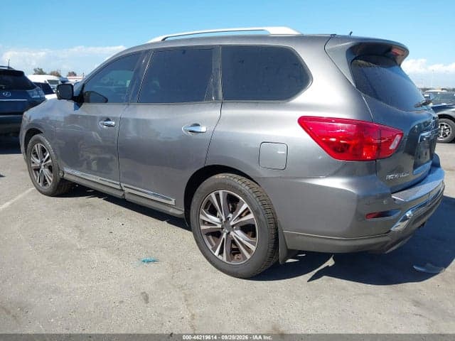 2017 NISSAN PATHFINDER PLATINUM 3