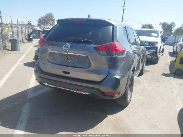 2017 NISSAN ROGUE S 4