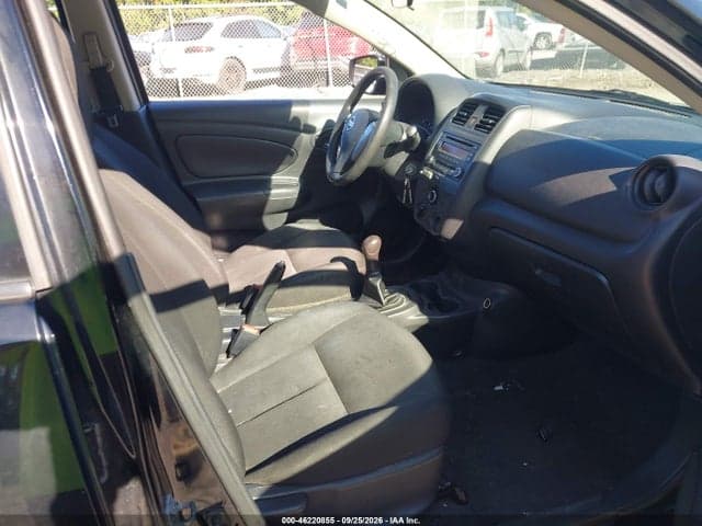 2017 NISSAN VERSA 1.6 S 5