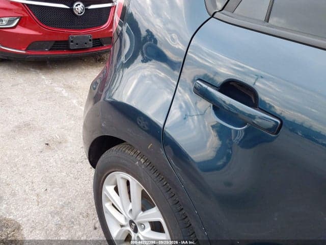 2019 KIA SOUL + 19