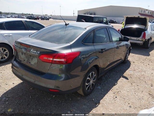 2017 FORD FOCUS S 4