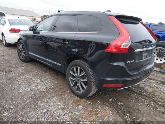 2017 VOLVO XC60 T6 DYNAMIC 3