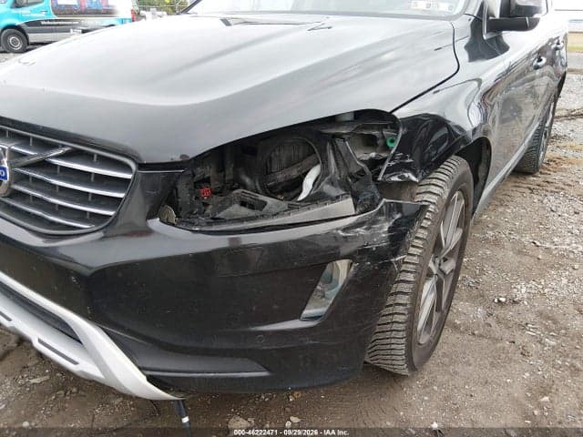 2017 VOLVO XC60 T6 DYNAMIC 6