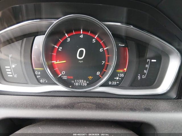 2017 VOLVO XC60 T6 DYNAMIC 7
