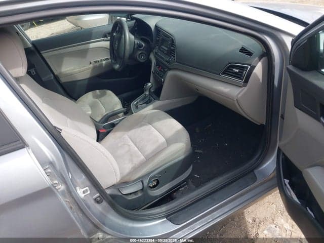 2017 HYUNDAI ELANTRA SE 5