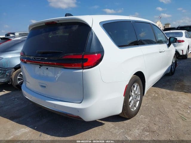 2027 CHRYSLER PACIFICA 4