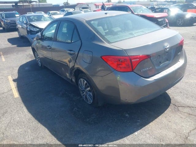 2018 TOYOTA COROLLA XLE 3