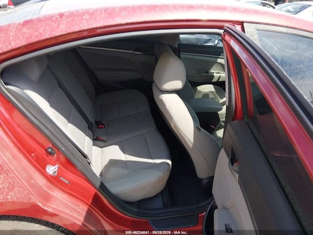 2017 HYUNDAI ELANTRA SE 8