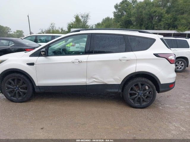 2017 FORD ESCAPE TITANIUM 14