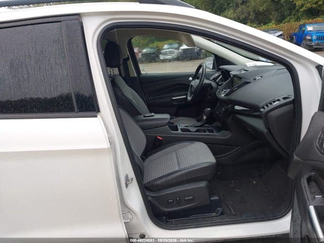 2017 FORD ESCAPE TITANIUM 5