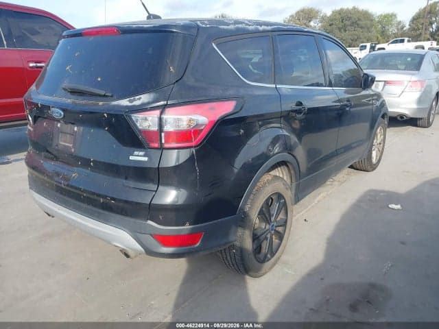 2017 FORD ESCAPE SE 4