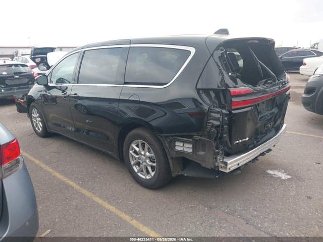 2027 CHRYSLER PACIFICA 14