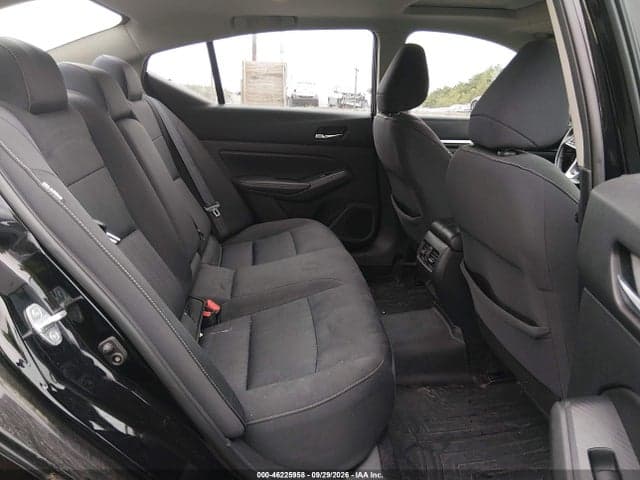2019 NISSAN ALTIMA 2.5 SV 8