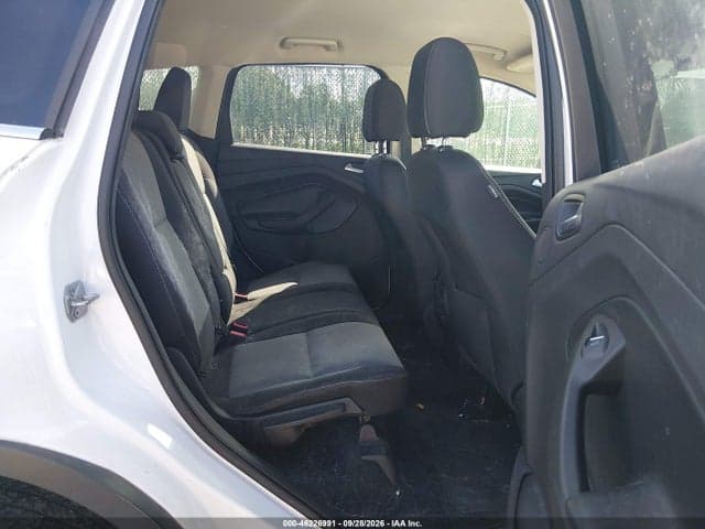 2017 FORD ESCAPE SE 8