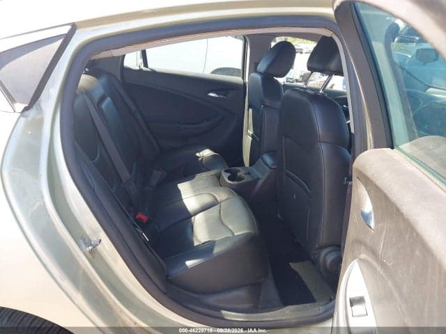 2017 CHEVROLET VOLT LT 8