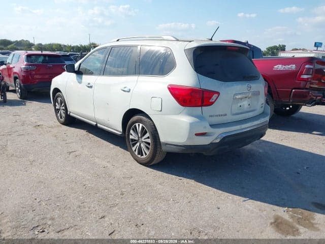 2017 NISSAN PATHFINDER SV 3