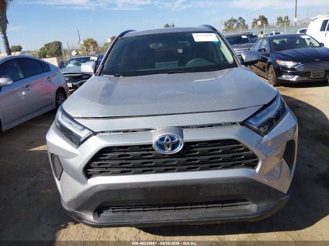 2024 TOYOTA RAV4 HYBRID XLE 12
