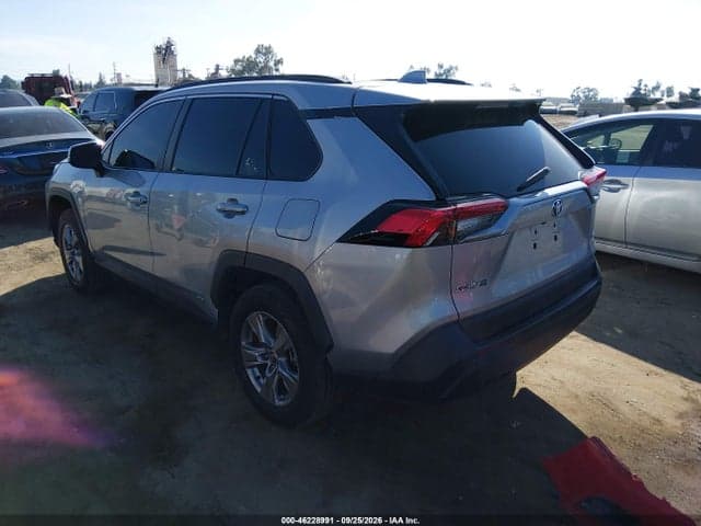 2024 TOYOTA RAV4 HYBRID XLE 3