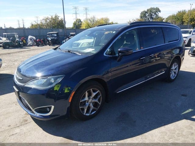 2017 CHRYSLER PACIFICA TOURING-L 2