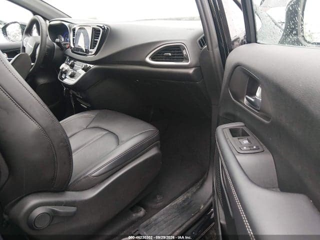 2026 CHRYSLER PACIFICA SELECT 5