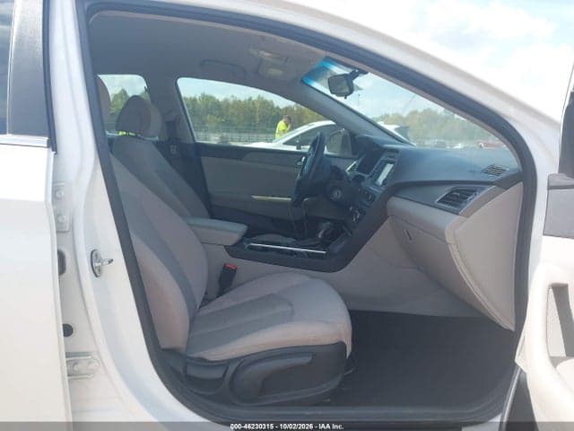 2017 HYUNDAI SONATA SE 5